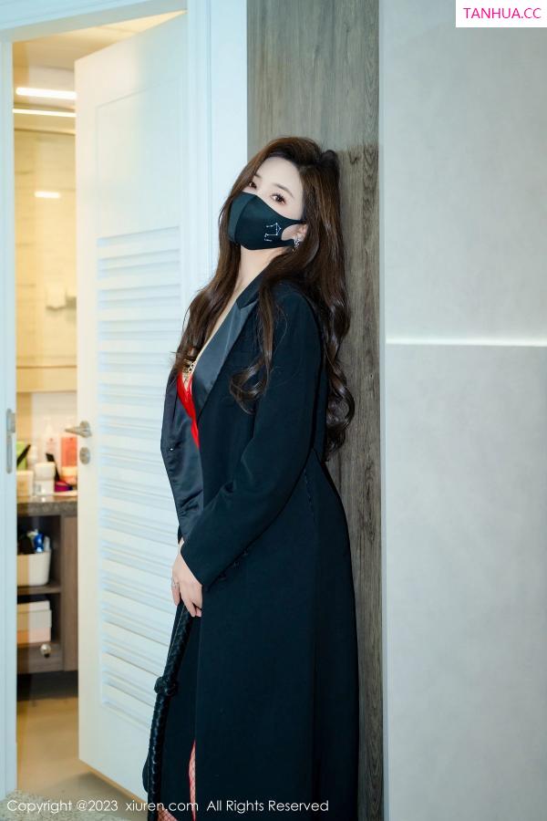 周妍希 奶瓶土肥圆 [XiuRen]高清写真图 2023.04.03 No.6514 Carol周妍希 丝袜美臀第19张图片